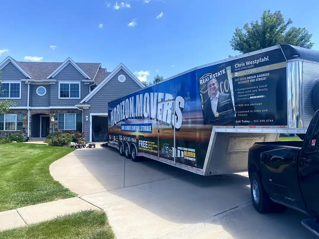 Horizon Movers Truck helping move at a new residence